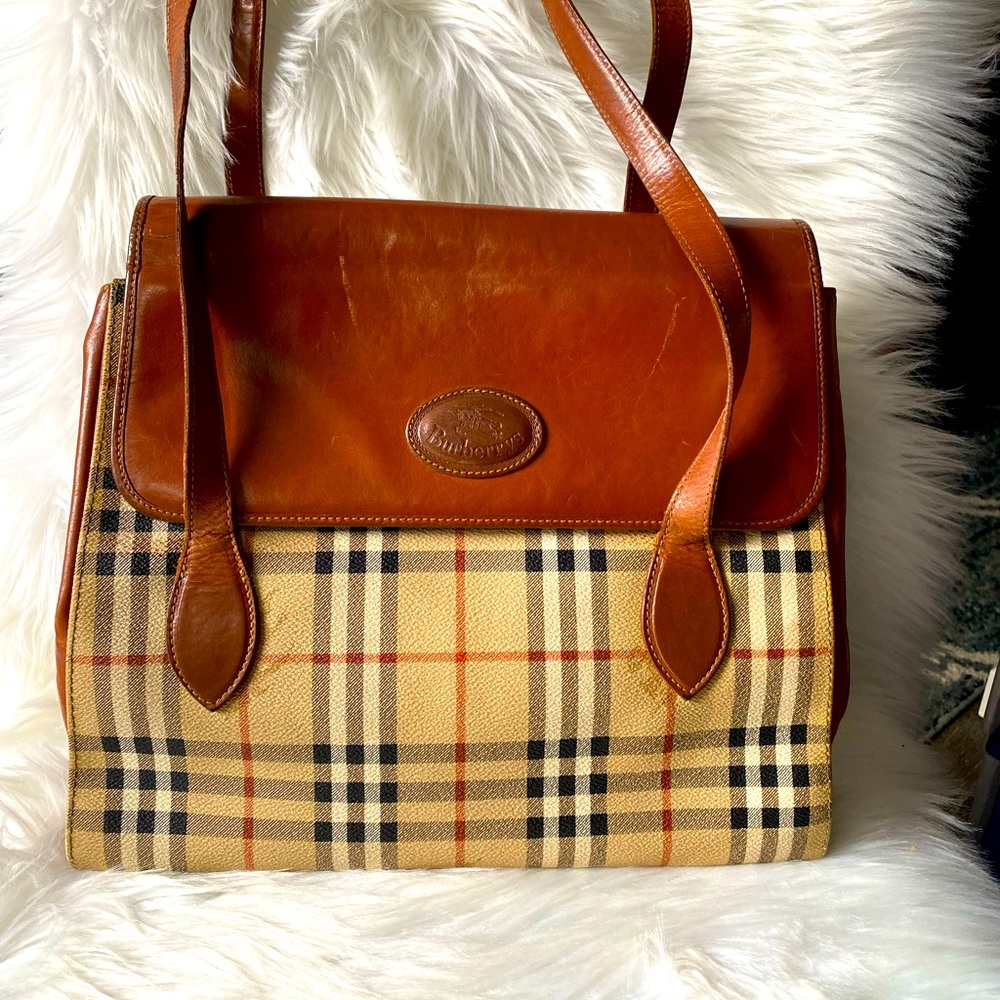 Auth Burberrys Vintage Haymarket Shoulder Bag